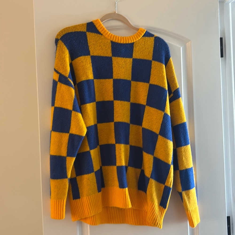 Checker sweater